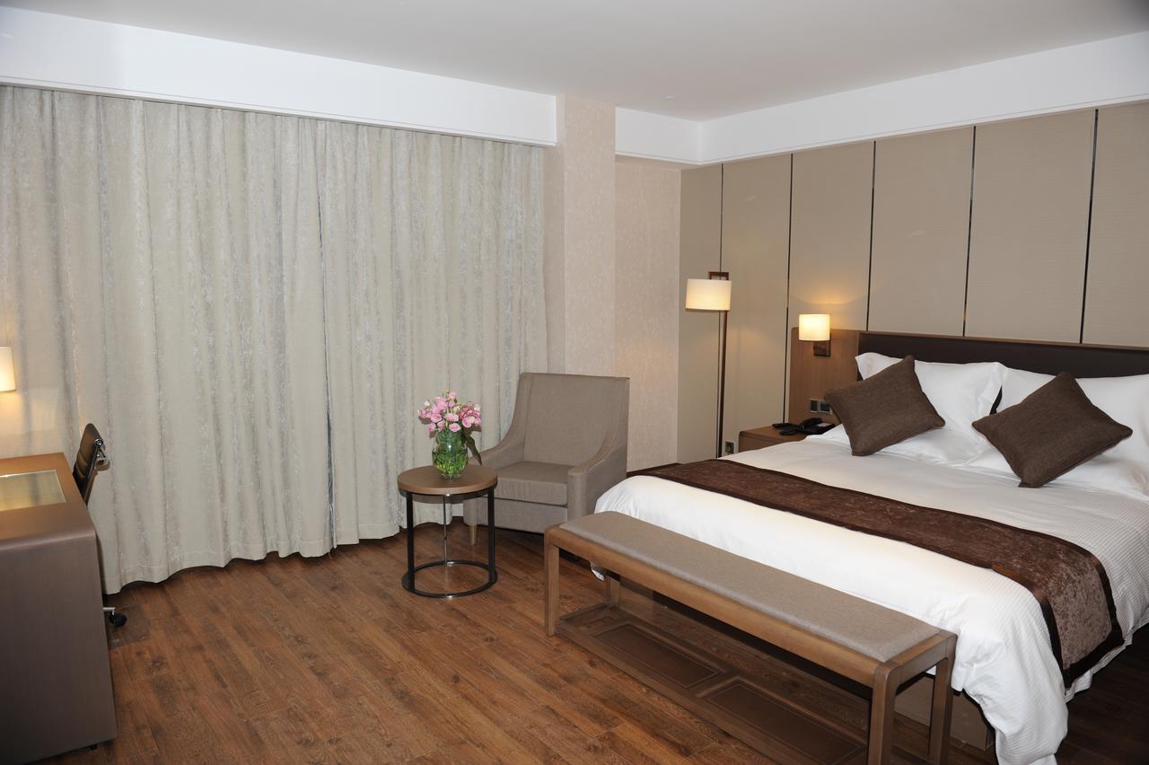 Atour X Hotel Shanghai Hongqiao Airport Konggang Road Экстерьер фото